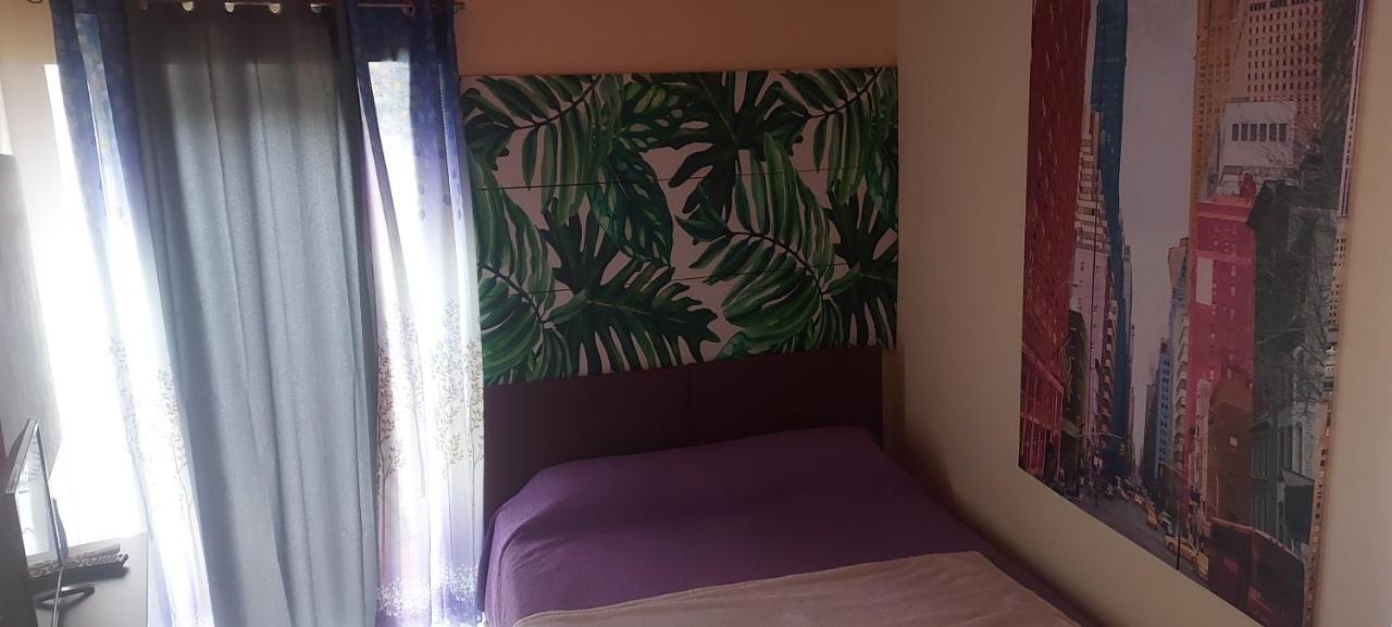 Stanza In Villa Con Giardino Con Box Doccia Idromassaggio Rent A Car Aci Bonaccorsi Zewnętrze zdjęcie